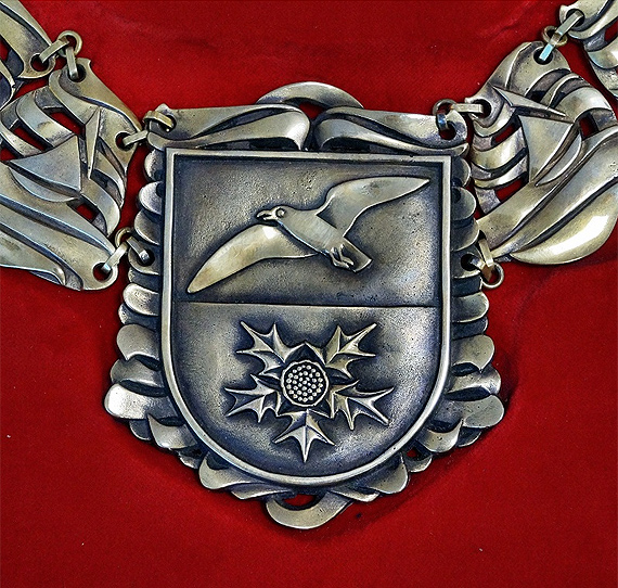 Nowe insygnia dziwnowskiego samorzdu