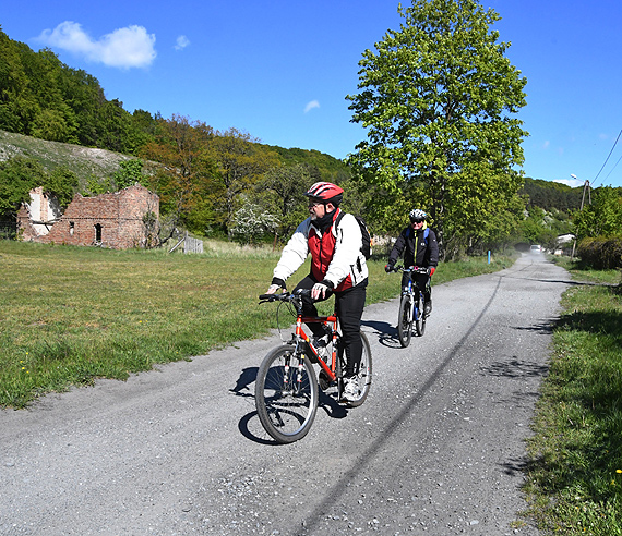 Ruszaj� prace na Okr�g�ej w Wapnicy