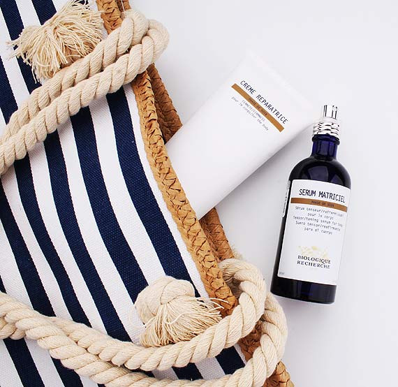 Biust gotowy na lato – ekspert radzi, jak zadbać o jego jędrność