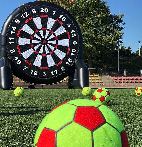 Turniej pi�karskiego darta!