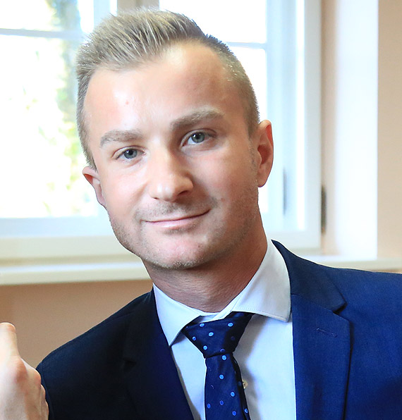 Prokuratura umarza, w�jt protestuje