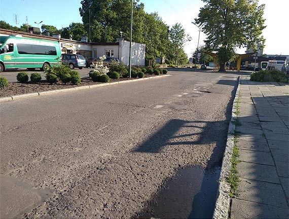 Kury��o rezygnuje z 1,8 mln z� dotacji na remont Dworcowej i Jedno�ci Narodowej!