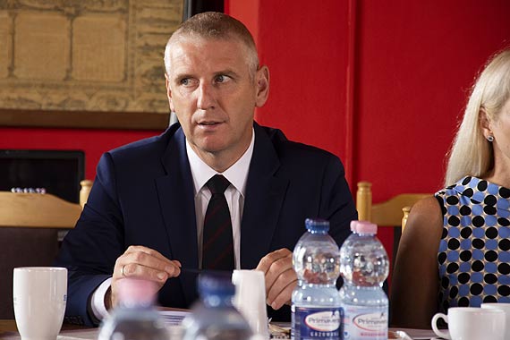 Burmistrz Kury��o k�ama� na Sesji w sprawie tzw. „dzikiej pla�y”!