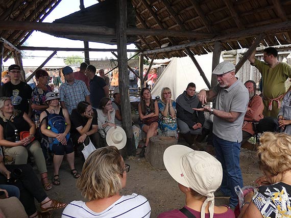  Strefa Czytania u S�owian i Wiking�w w Wolinie