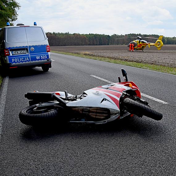 Wypadek motocyklisty koo Rekowa na 107