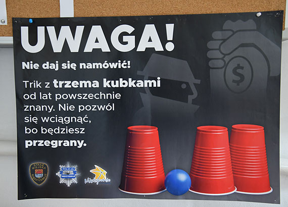 Policja ostrzega: Nie dajcie si� nam�wi� na gr� w 3 kubki!