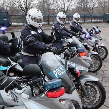 Kamie Pomorski: Policjanci do setki rozpdz si w 3,7 sekundy