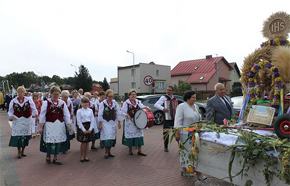 Wojew�dzkie Dni Pszczelarza i Do�ynki Gminne za nami