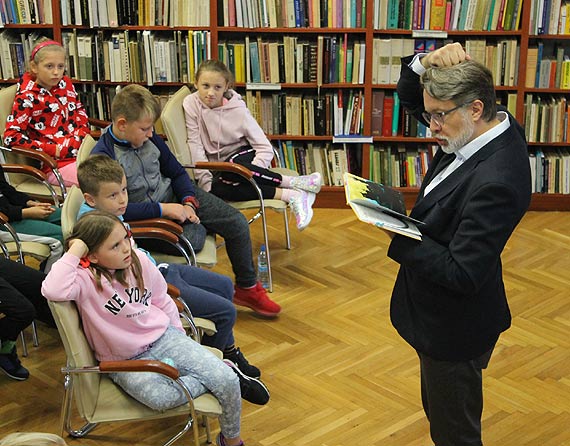 Wsp�lne rymowanie, czyli spotkanie z Micha�em Rusinkiem