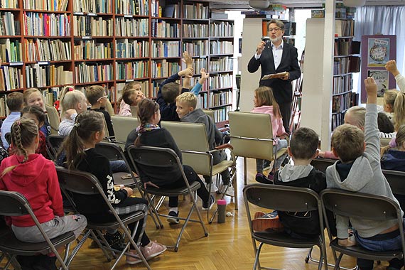 Wsp�lne rymowanie, czyli spotkanie z Micha�em Rusinkiem