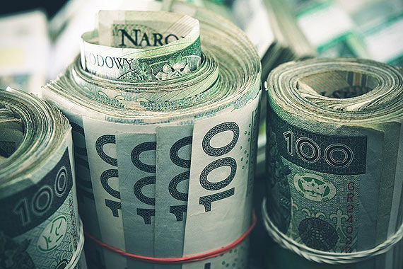 Zad�u�anie gminy na kolejne lata?