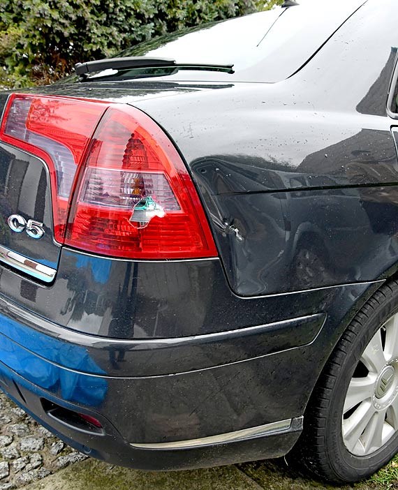 Kolizja z �osiem na „tr�jce”