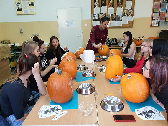 Kurs Zawodowy Szkolenie Carving - poziom podstawowy w Zespole Szk� Ponadpodstawowych w Wolinie