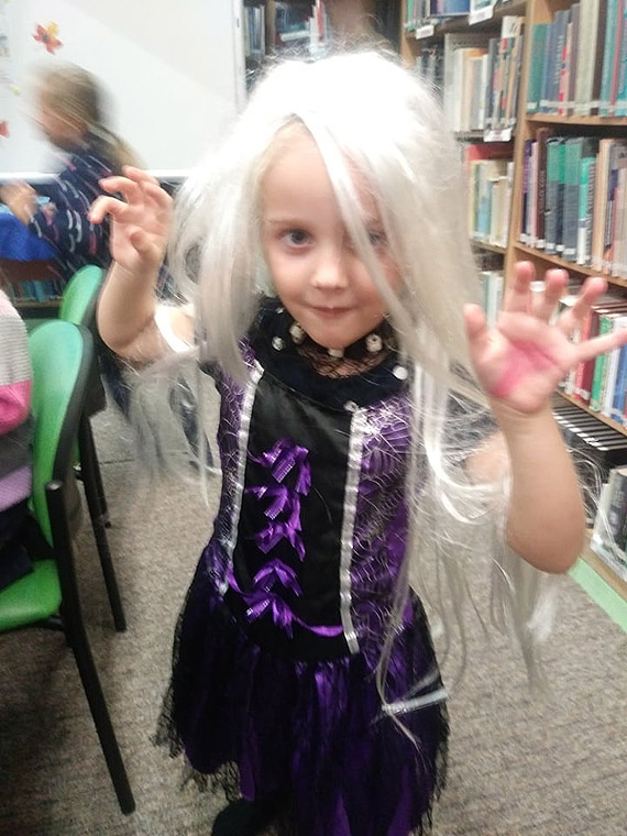 „Skrzatowe” Spotkanie  w dniu 29 X 2019 roku odby�o si� przeddzie� Halloween