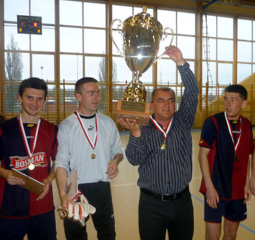 XII Fina Kamieskiej Amatorskiej Ligi Futsal-u. Magia dwiku i wiata oczaruje wszystkich