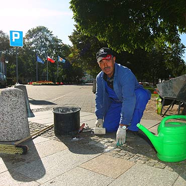 Poprawiaj chodniki po sezonie