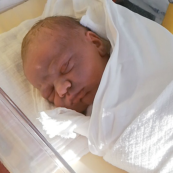 Urodzi� si� w centrum Golczewa. Por�d odebra� tata!