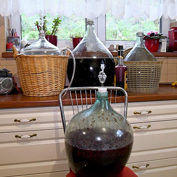 Nie ma zmi�uj. U�ywki b�d� dro�sze 