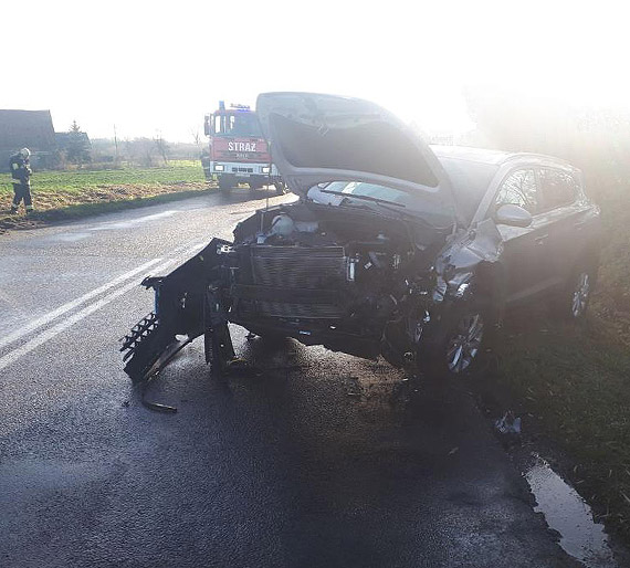 liska sobota na drogach! Dwie kolizje na drogach Powiatu Kamieskiego. Kierowcy - noga z gazu!!!