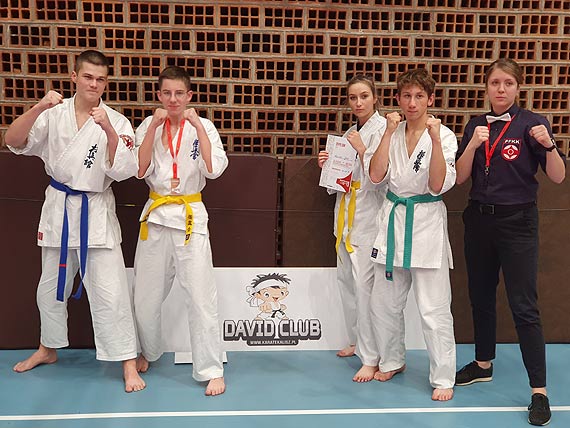 Pracowity miesic midzyzdrojskiego Klubu Karate Mistrzostwa Polski juniorw do lat 18 Polskiej Federacji Kyokushin Karate