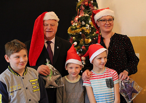 wity Mikoaj odwiedzi dzieci z Orodka Szkolno-Wychowawczego w Kamieniu Pomorskim