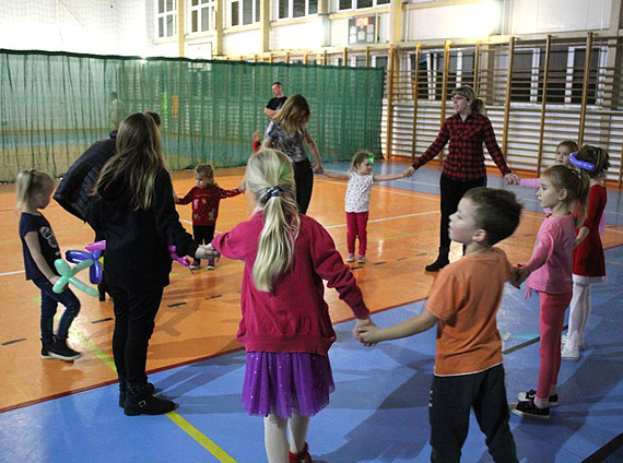 6 grudnia jak co roku w Soectwie wierzno odbya si zabawa Mikoajkowa