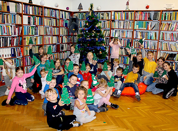 Rodzinne Warsztaty Plastyczne „Fabryka Ozd�b �wi�tecznych”