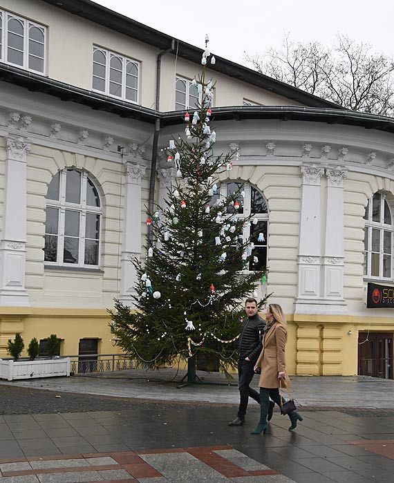 Skromny  mi�dzyzdrojski Jarmark �wi�teczno-Noworoczny