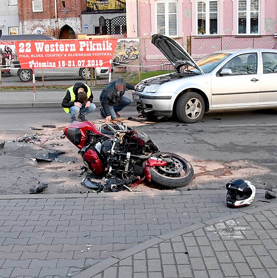 Wolin. Motocyklista zderzy si czoowo z osobwk