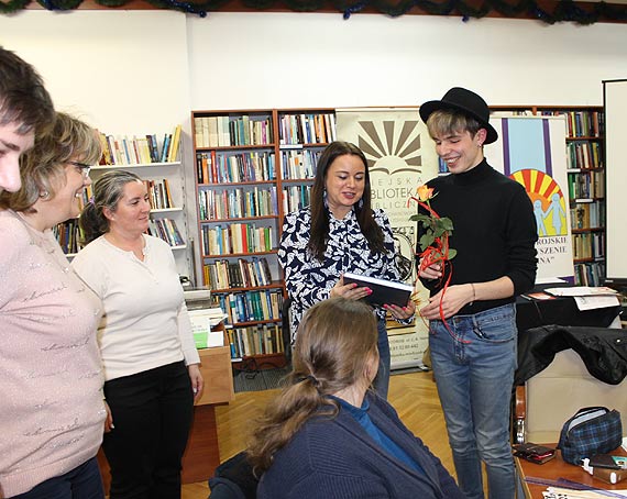 „Najwa�niejsza jest litera” - spotkanie z Piotrem Wardziukiewiczem