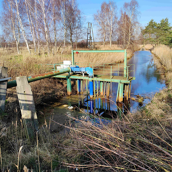 Ruszy�a budowa �cie�ki rowerowej dooko�a Zalewu Szczeci�skiego w gminie Mi�dzyzdroje 