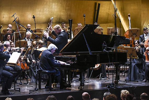  Filharmonia w Szczecinie ma ciekaw propozycj dla wszystkich przebywajcych w domach