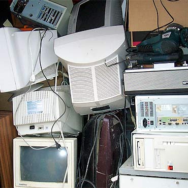 Wapnica: Zamie elektroodpadki na kwiatki