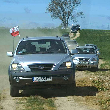 Zlot mionikw samochodw marki Kia Sorento w Midzyzdrojach