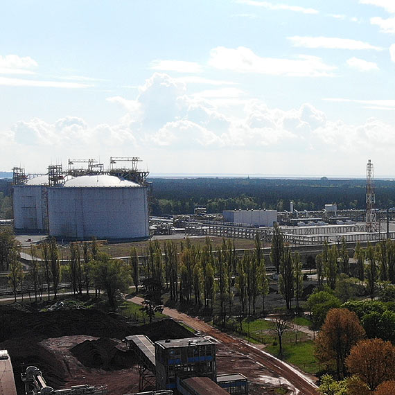 Terminal LNG w winoujciu z kolejn decyzj dotyczc rozbudowy