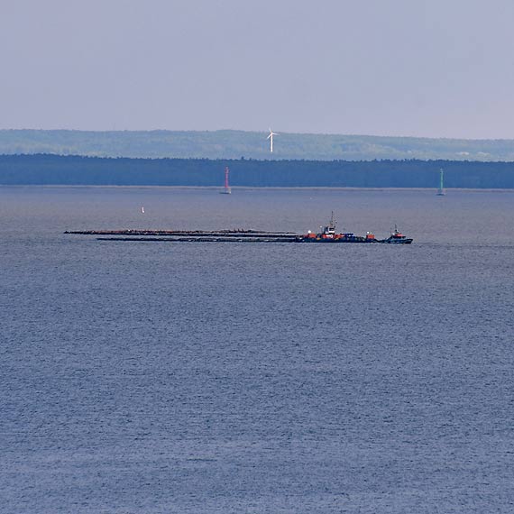 Na Zalewie Szczeci�skim ju� powstaj� dwie sztuczne nowe wyspy