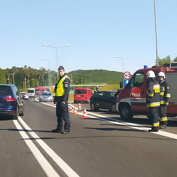 Audi wbiło się w opla. Kilka osób było poszkodowanych