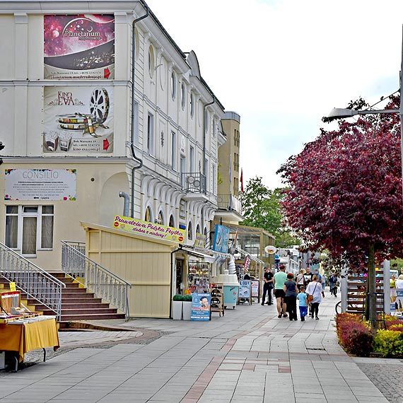 Straci gow dla swoich wielbicieli. Zuchwaa kradzie gowy Freddiego Mercury z Gabinetu Figur Woskowych. Zobacz film!