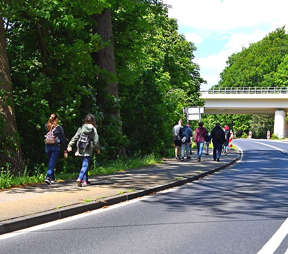 Urokliwe i widokowe  klify, lecz niedost�pne dla turysty na rowerach