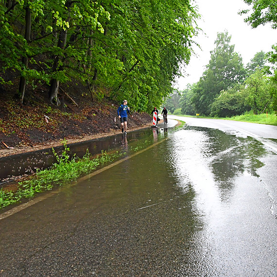 Potrzebna korekta poziomów nowej ścieżki rowerowej w Międzyzdrojach