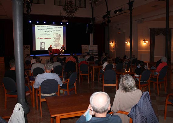 „�cie�ka obok drogi” – wspomnienie o Marsza�ku J�zefie Pi�sudskim