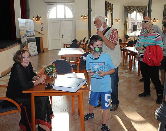 „�cie�ka obok drogi” – wspomnienie o Marsza�ku J�zefie Pi�sudskim