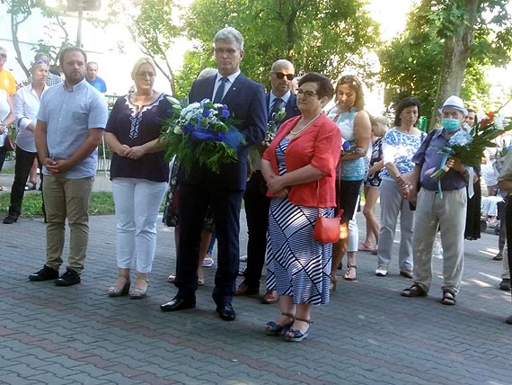 W Dziwnowie Dzie� Grecki w rytmie sirt�ki 