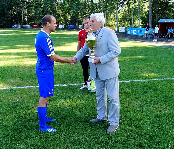 Jantar zwyciski na inauguracj sezonu 2020/2021