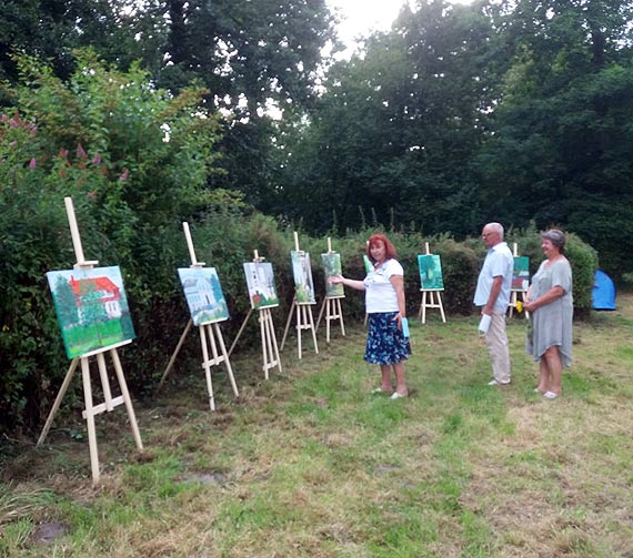 Starostwo wspiera „�piewaj�ce Ogrody” w Mechowie