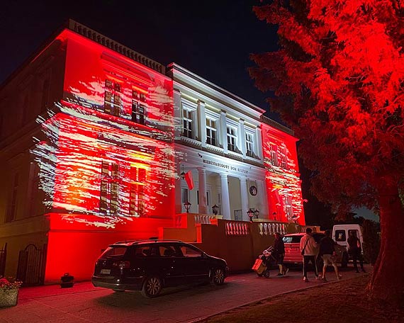 Niedzielna Noc Kolorw w Midzyzdrojach