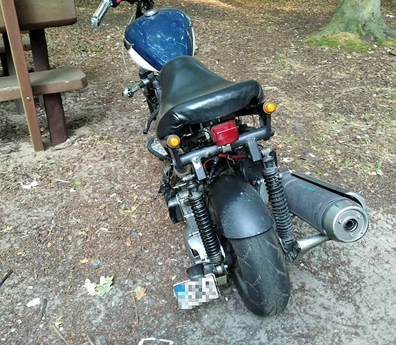 Czytelnik: Tu ludzie stają, aby iść na dziką plażę