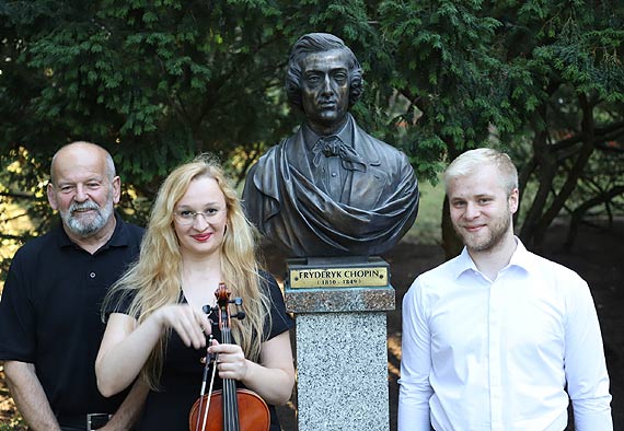 Koncert w Parku Chopina - w Midzyzdrojach wystpi duet Dominika Szydo - Salik  i Kazimierz Salik