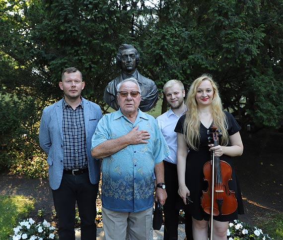 Koncert w Parku Chopina - w Midzyzdrojach wystpi duet Dominika Szydo - Salik  i Kazimierz Salik