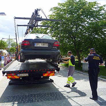 Midzyzdroje: Wci parkuj gdzie popadnie. Stra miejska wzywa lawety